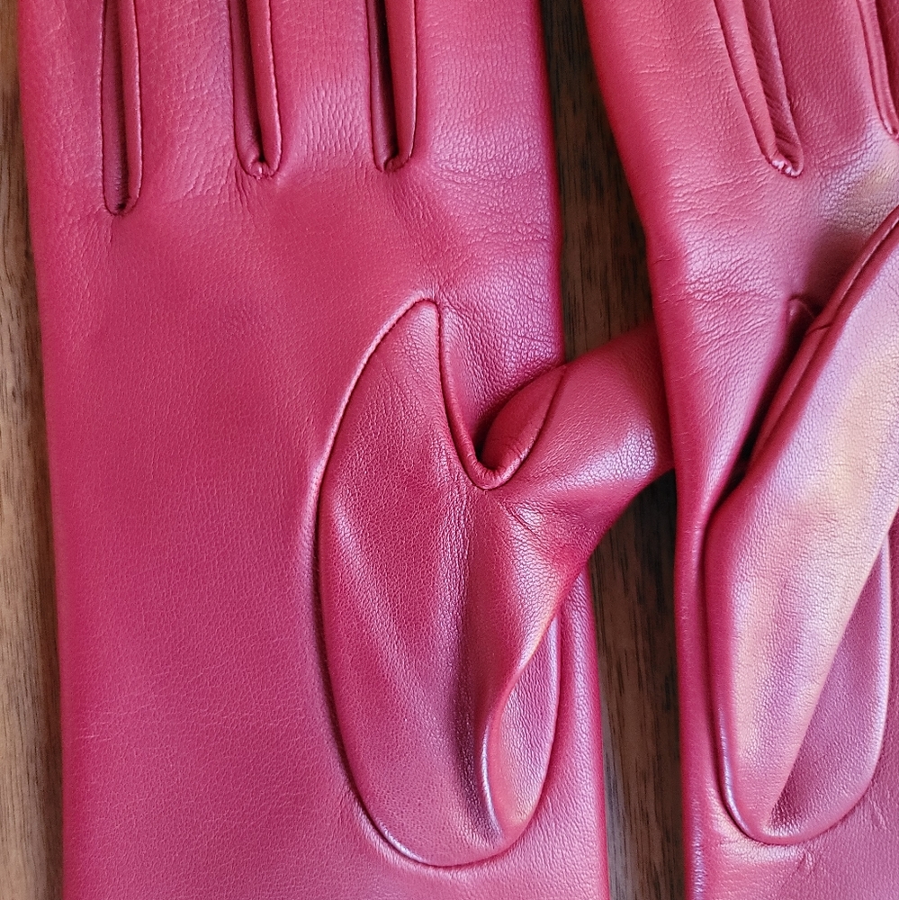 Leather gloves - Picture 10 of 12